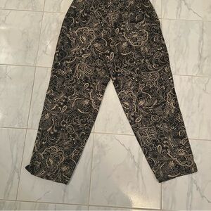 Emma James Elegant Black and Gold Paisley / floral Pants. 100% silk!